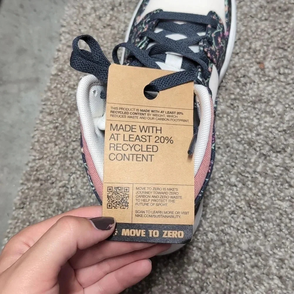 Air Jordan 1 Mid - Picture 6 of 7